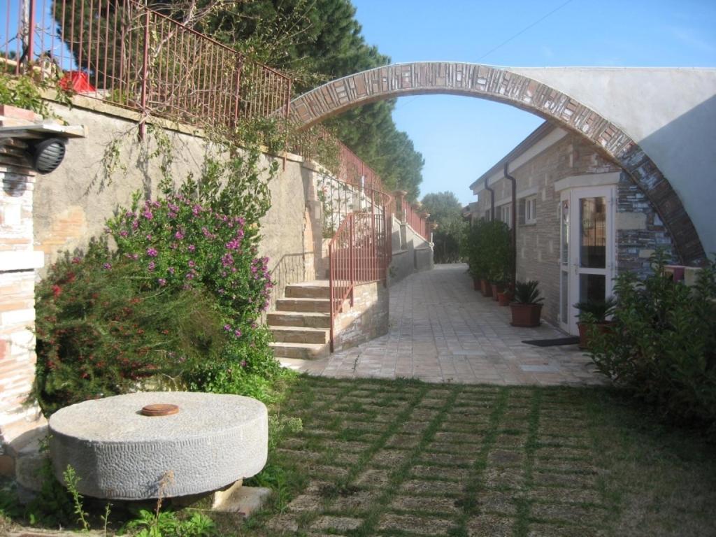 Borgo Piazza Bed and Breakfast Καταντζάρο Εξωτερικό φωτογραφία