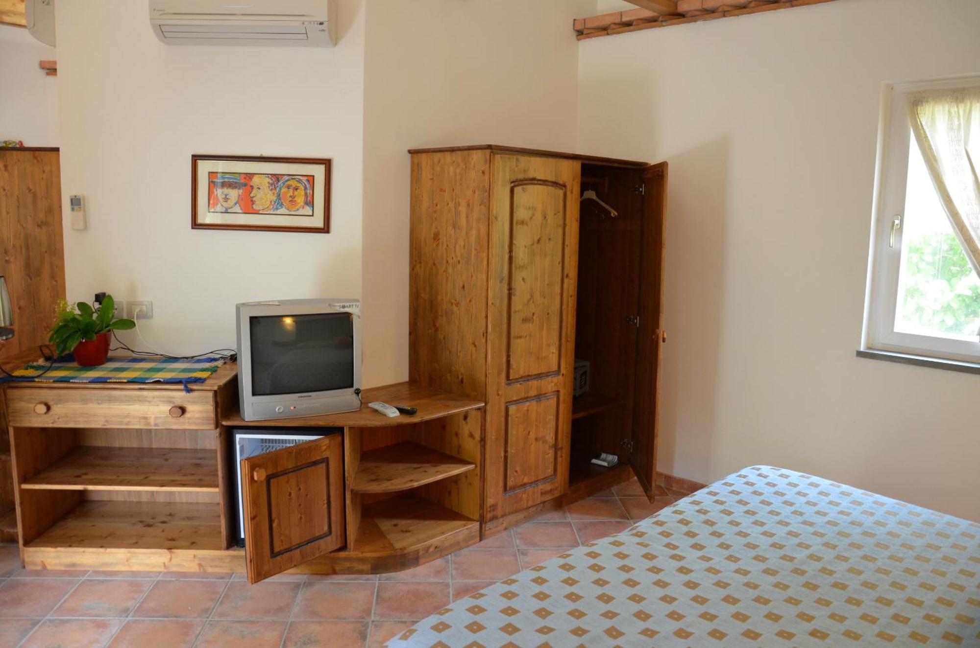 Borgo Piazza Bed and Breakfast Καταντζάρο Δωμάτιο φωτογραφία