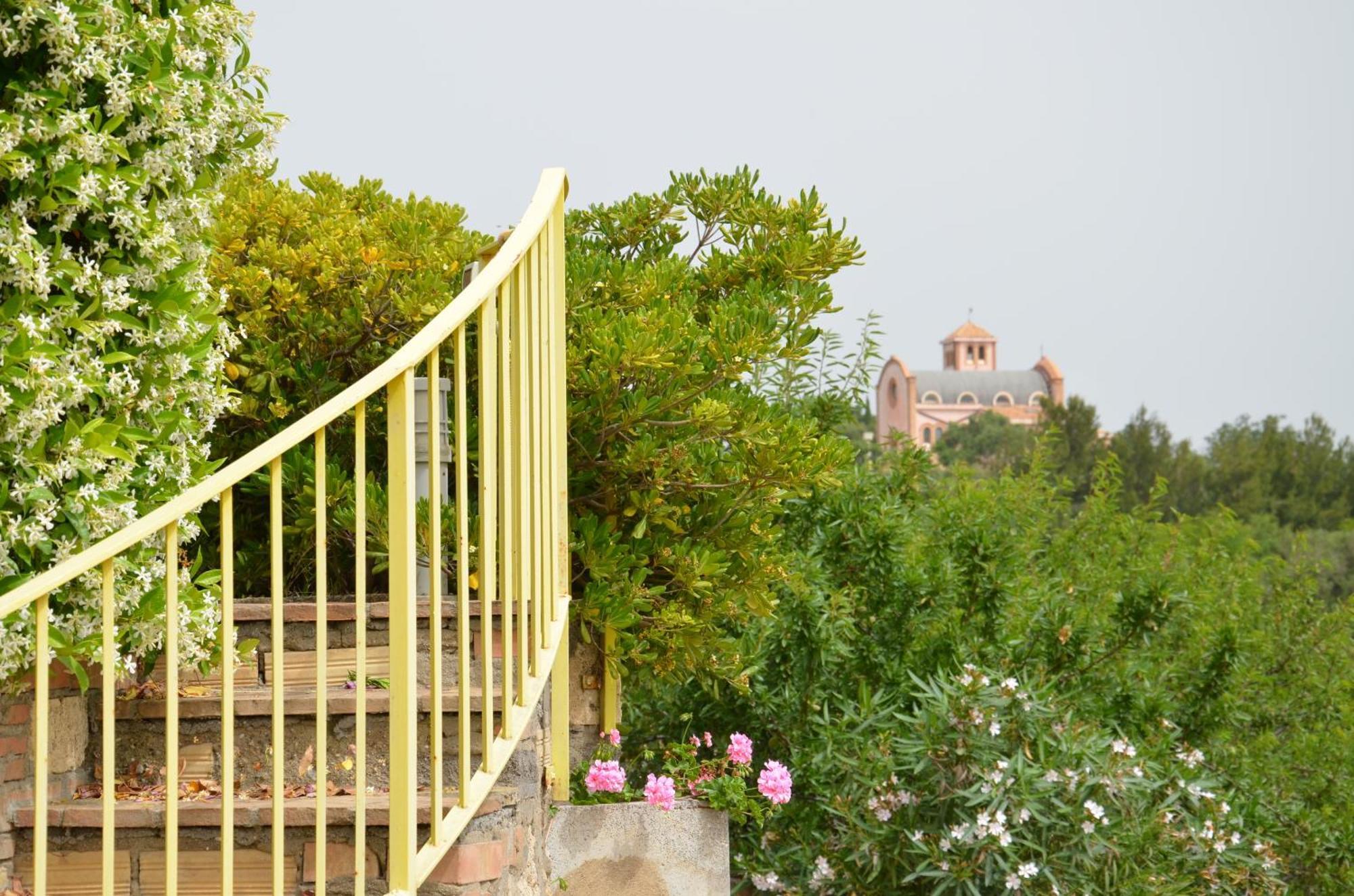 Borgo Piazza Bed and Breakfast Καταντζάρο Δωμάτιο φωτογραφία