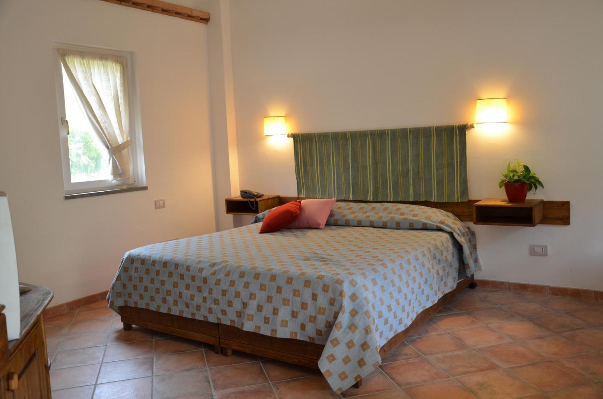 Borgo Piazza Bed and Breakfast Καταντζάρο Δωμάτιο φωτογραφία