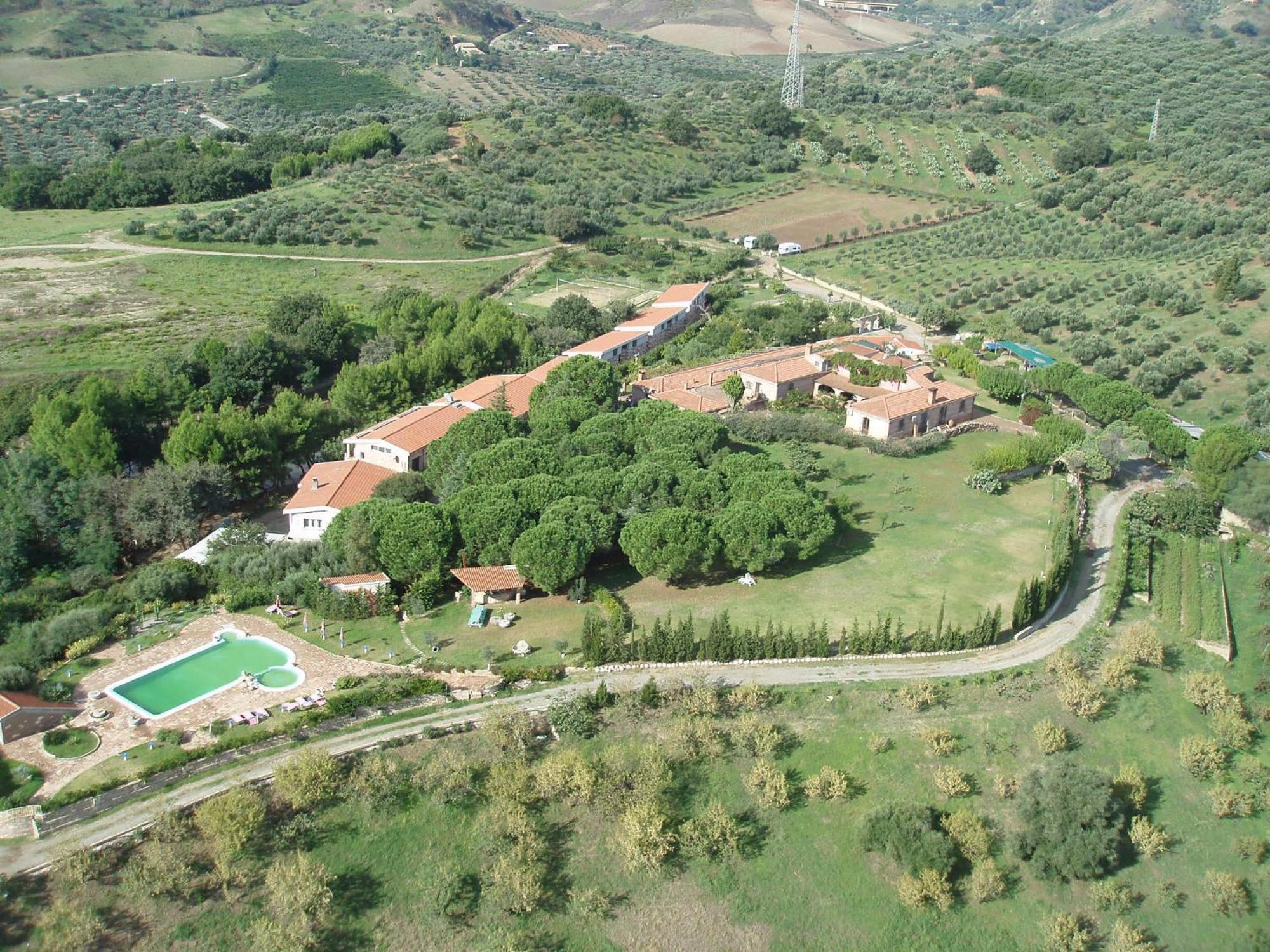 Borgo Piazza Bed and Breakfast Καταντζάρο Εξωτερικό φωτογραφία